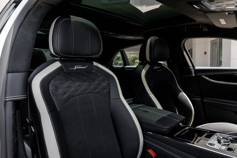 New 2025 Bentley Flying Spur Plug-In Hybrid image 46