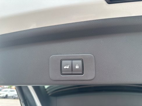 New 2025 Nissan Murano SL image 9