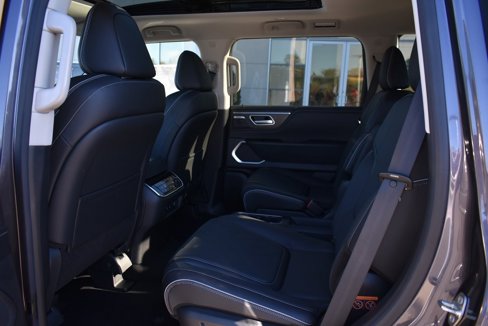 New 2025 INFINITI QX80 Luxe image 9