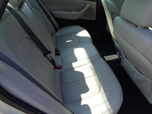 Used 2018 Hyundai Sonata Limited image 13