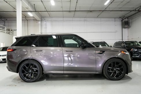Used 2025 Land Rover Range Rover Sport Dynamic SE image 7