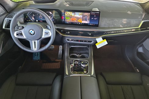 New 2026 BMW X7 M60i image 10