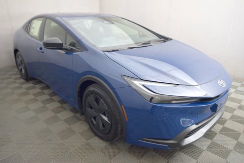 New 2026 Toyota Prius LE image 3