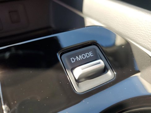New 2025 Nissan Murano SL image 25