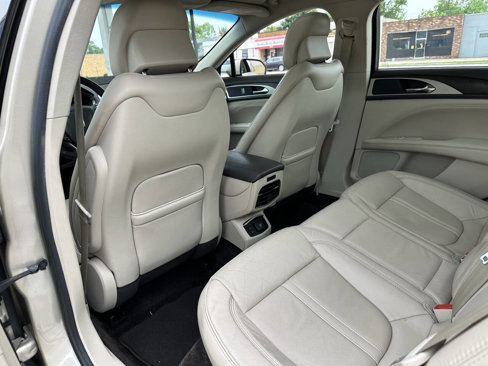 Used 2017 Lincoln MKZ Reserve w/ Technology Package image 33