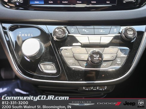New 2025 Chrysler Voyager LX image 16