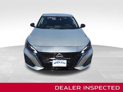 Certified 2024 Nissan Altima 2.5 SV image 3