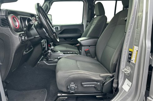 Used 2020 Jeep Wrangler Unlimited Sahara image 9