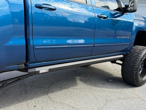 Used 2018 Chevrolet Silverado 1500 LT w/ All Star Edition image 28