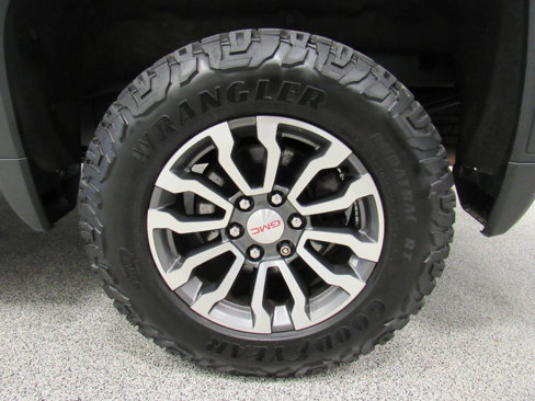 Used 2021 GMC Sierra 1500 AT4 w/ AT4 Premium Package image 14