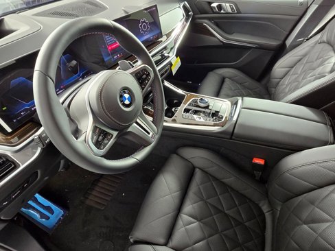 New 2026 BMW X5 M60i image 12