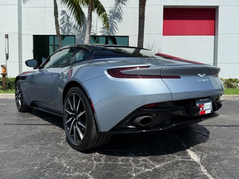 Used 2018 Aston Martin DB11 V12 image 17
