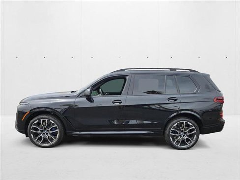 New 2026 BMW X7 M60i image 5