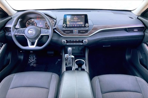 Used 2023 Nissan Altima 2.5 SV image 15