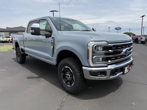 Used 2025 Ford F250 King Ranch w/ Tremor Off-Road Package image 2