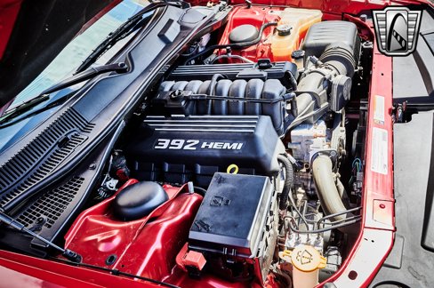 Used 2011 Dodge Challenger SRT8 image 22