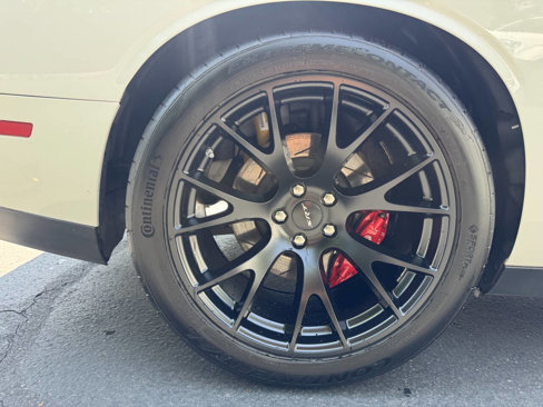 Used 2016 Dodge Challenger SRT Hellcat image 20