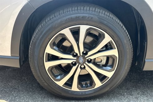 Used 2024 Subaru Forester Limited image 34