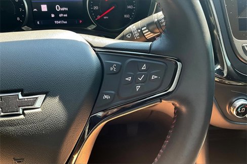 Used 2022 Chevrolet Equinox RS w/ RS Leather Package image 17