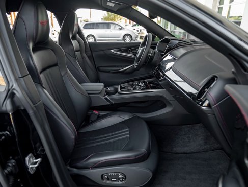 Used 2025 Aston Martin DBX 707 image 23