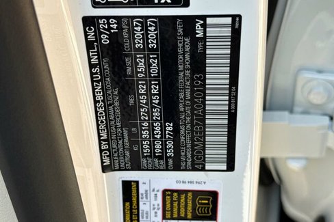 New 2026 Mercedes-Benz EQS 400 4MATIC SUV image 29
