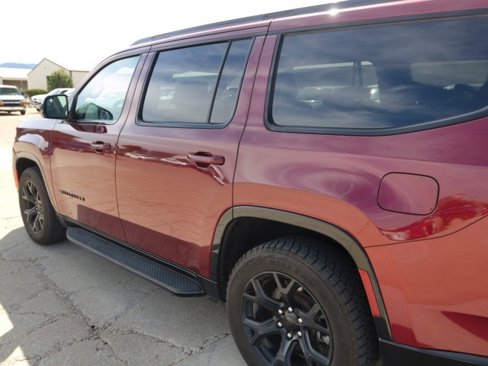 Used 2024 Jeep Wagoneer Series II image 8