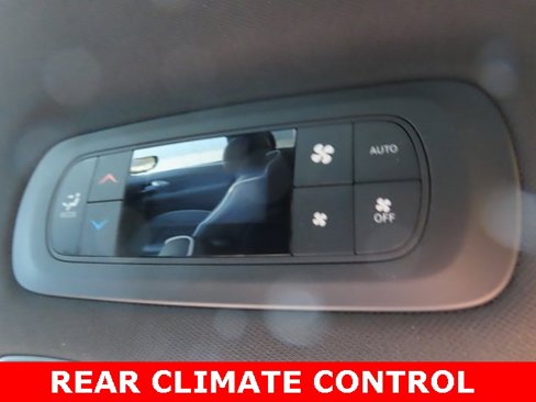 New 2026 Chrysler Pacifica Limited image 26