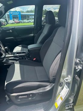 Used 2021 Toyota Tacoma TRD Off-Road image 8
