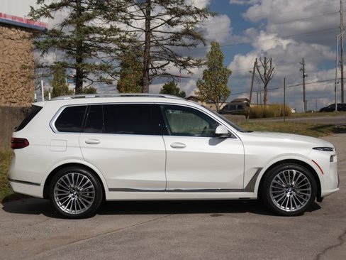 New 2026 BMW X7 xDrive40i w/ Executive Package image 4