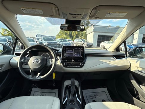 Used 2020 Toyota Corolla LE image 37