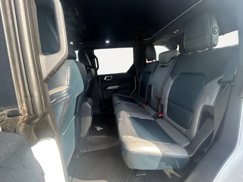Used 2023 Ford Bronco Outer Banks image 11