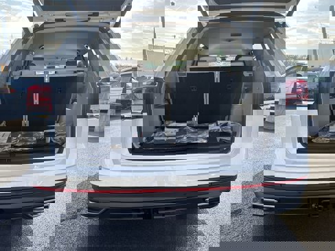 New 2026 Volkswagen Atlas SE image 45