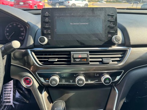 Used 2020 Honda Accord Sport image 15