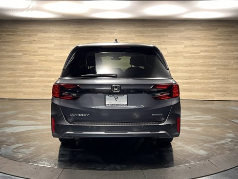 Used 2025 Honda Odyssey Touring image 11