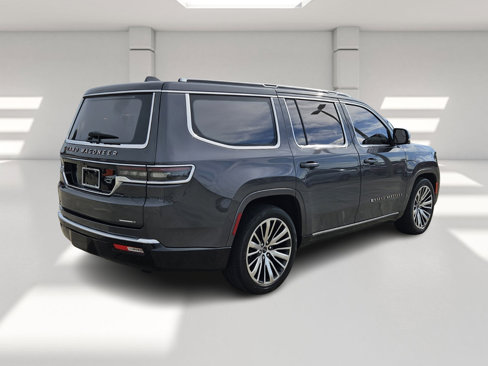 Used 2023 Jeep Grand Wagoneer Series III image 5