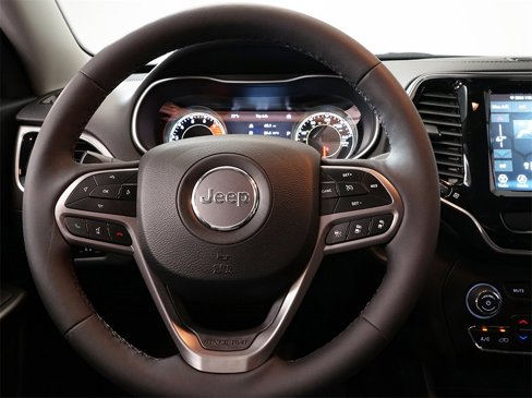 Used 2022 Jeep Cherokee Limited image 8