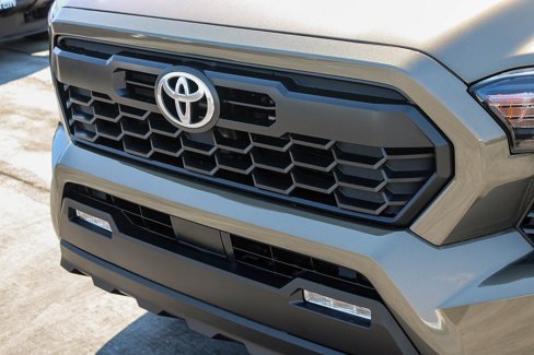 New 2025 Toyota Tacoma TRD Off-Road image 6
