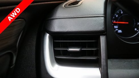 Used 2024 GMC Terrain SLE image 25