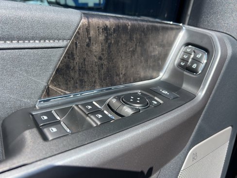 New 2025 Ford F250 Lariat w/ Chrome Package image 14