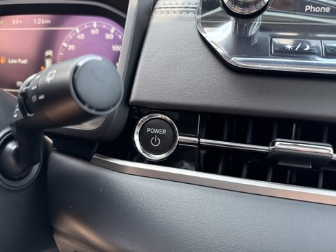 New 2025 Mitsubishi Outlander SEL image 32