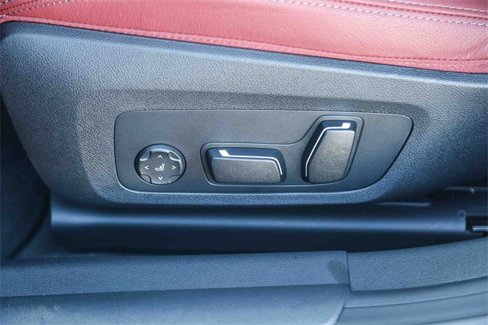 Used 2025 BMW i4 eDrive40 w/ Parking Assistance Package image 22