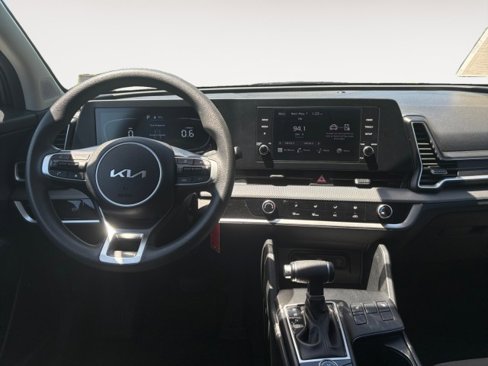 Used 2023 Kia Sportage LX image 10
