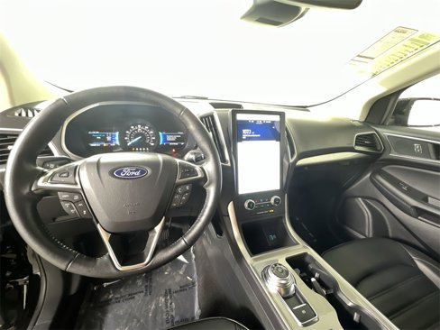 Used 2024 Ford Edge SEL image 11