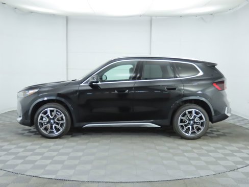Used 2025 BMW X1 xDrive28i w/ Premium Package image 9