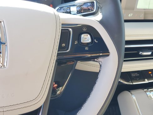 New 2025 Lincoln Aviator Reserve w/ Equipment Group 201A image 18