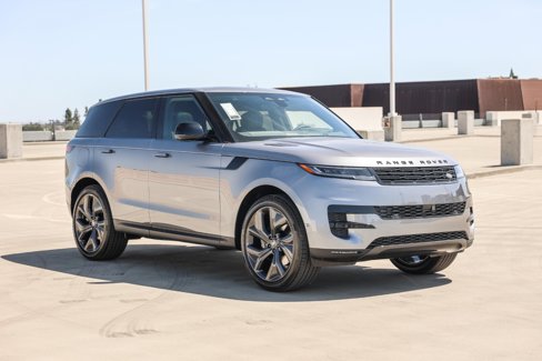 New 2025 Land Rover Range Rover Sport SE image 3