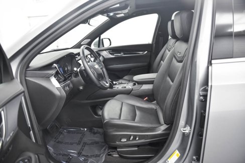 Used 2025 Cadillac XT6 Premium Luxury image 11