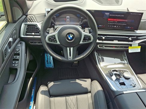 New 2026 BMW X7 M60i w/ Climate Comfort Package image 10