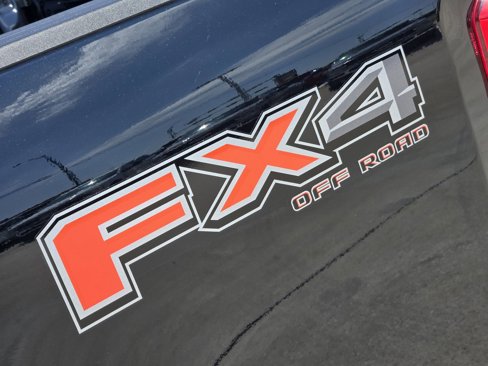New 2026 Ford F350 Platinum w/ FX4 Off-Road Package image 12
