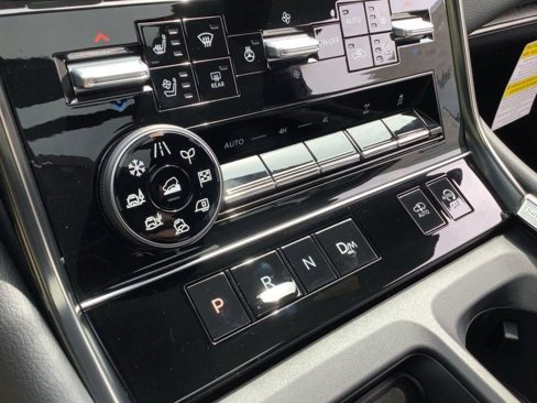 New 2025 Nissan Armada PRO-4X w/ Pro-4X Premium Package image 28